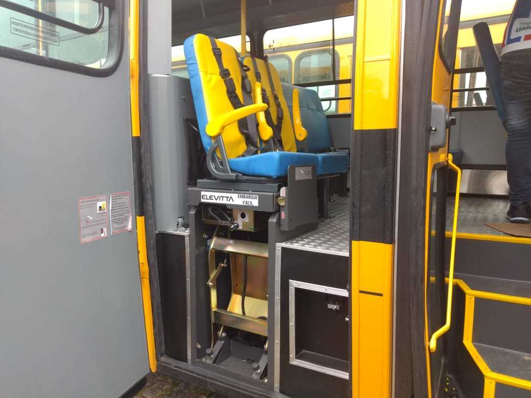 Prefeitura recebe mais 2 novos Ônibus Escolares